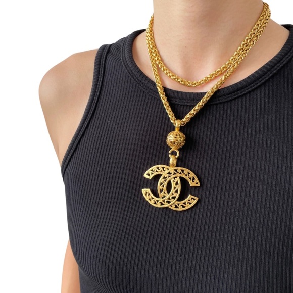 Chanel Vinatge 24k Gold Plated Long chain Necklace - Picture 2 of 9